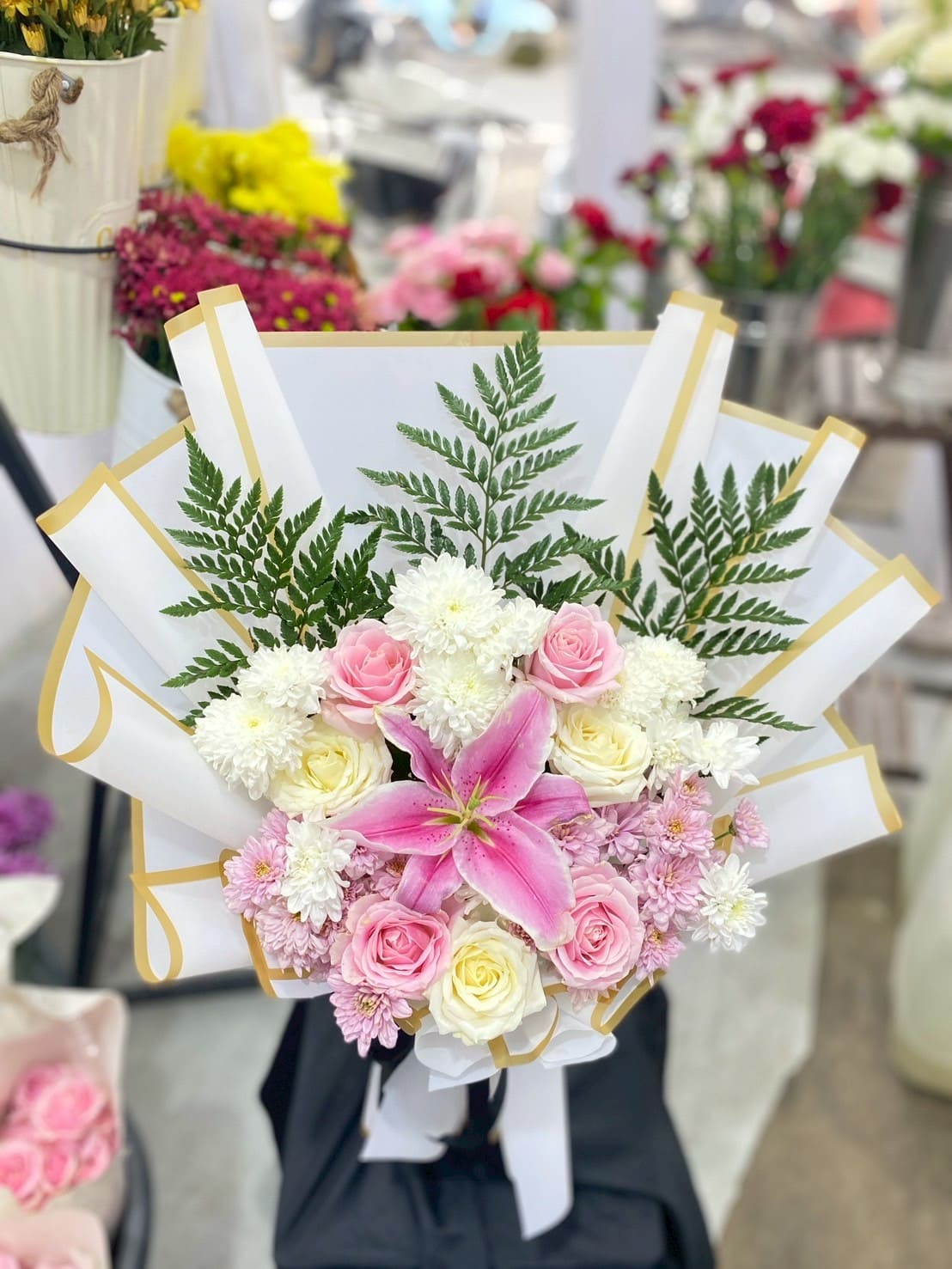 Bucket Mix Flower 28