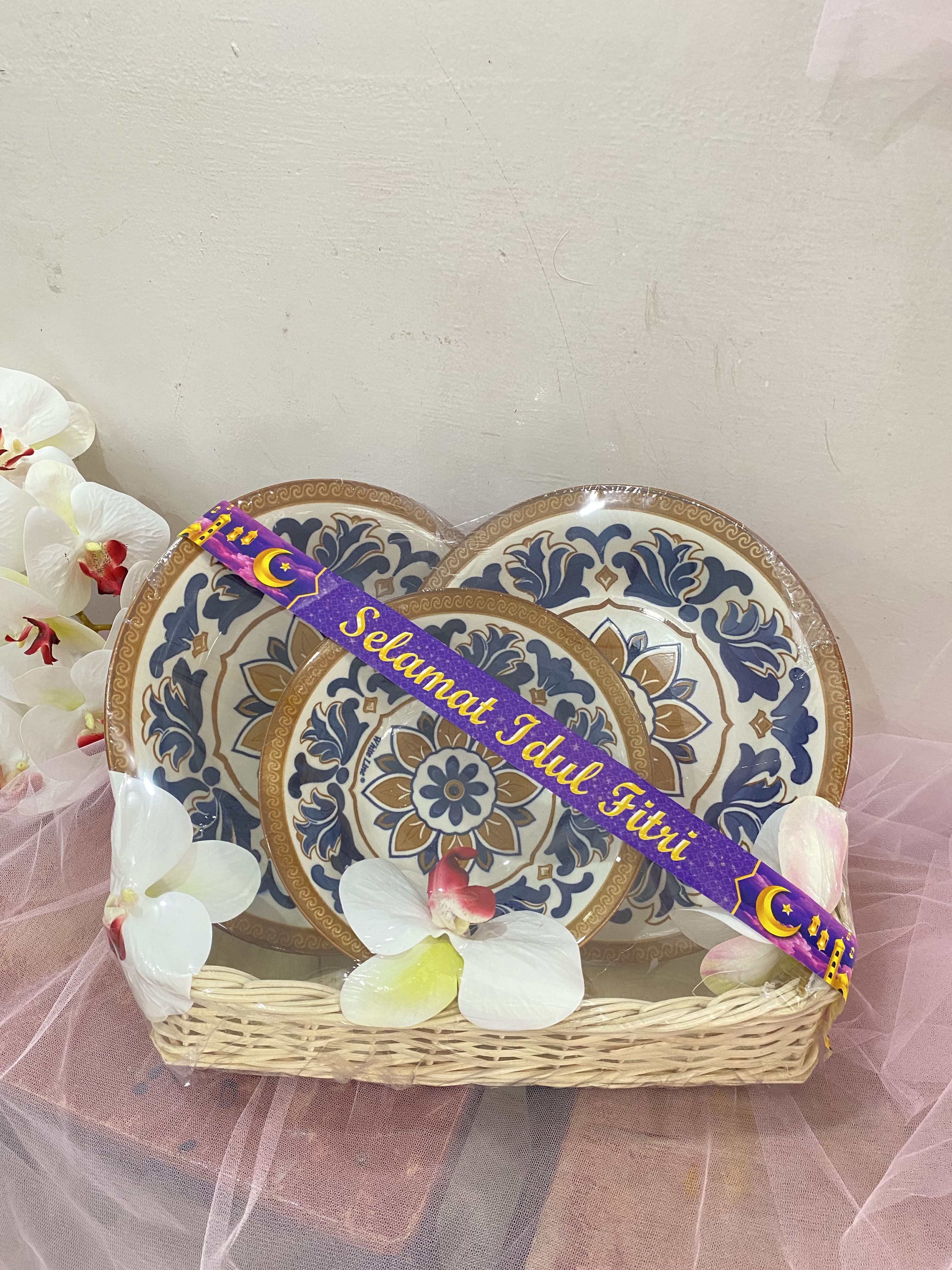 Hampers Lail Table